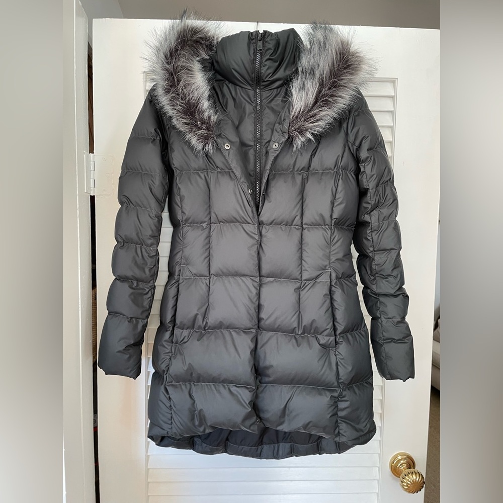 The North Face women’s down puffer parka, size S, black